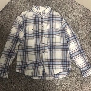 Old Navy flannel shirt. Size Large.
